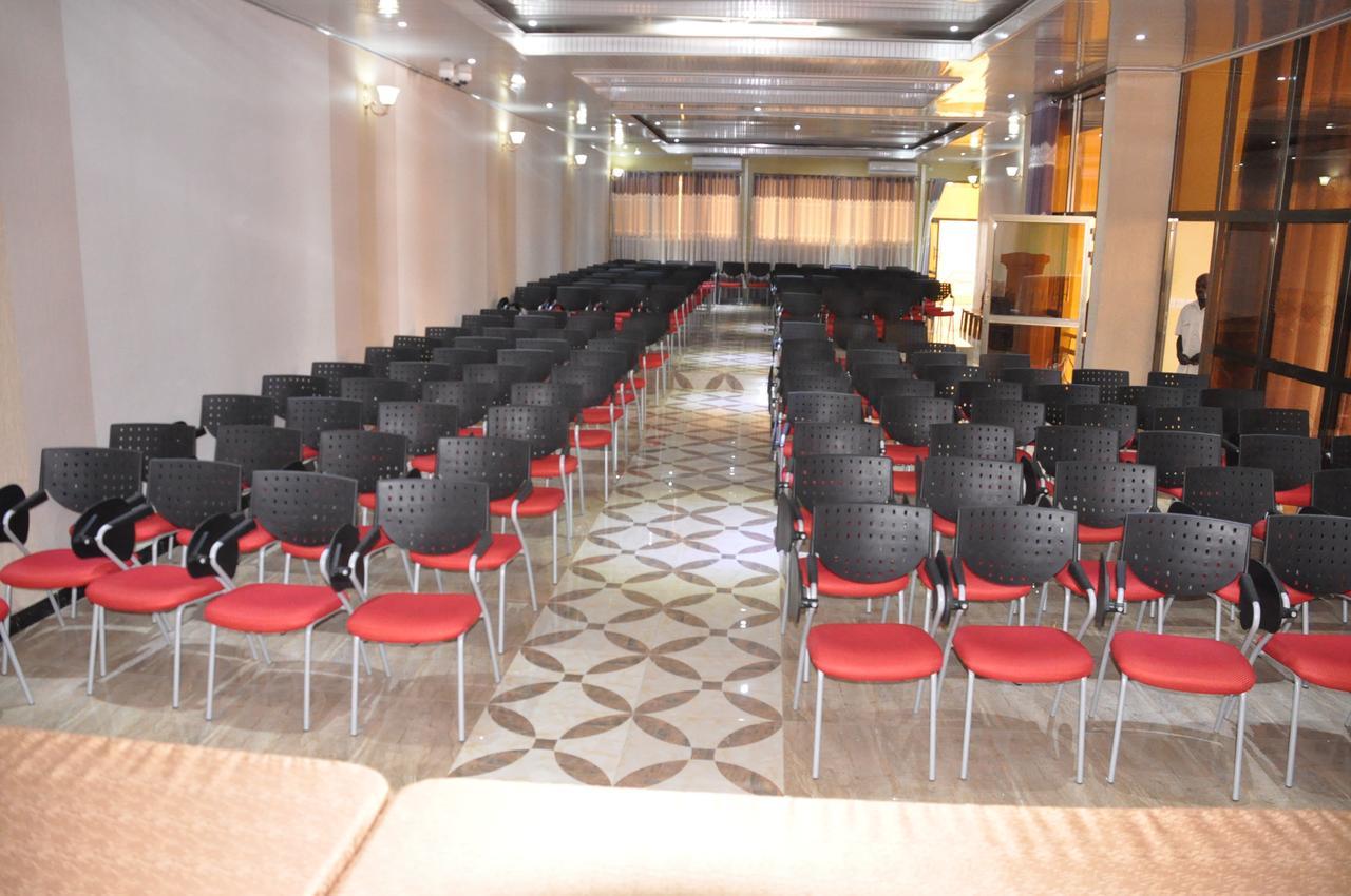Tigers'S Apartment Hotel Buyumbura Exterior foto